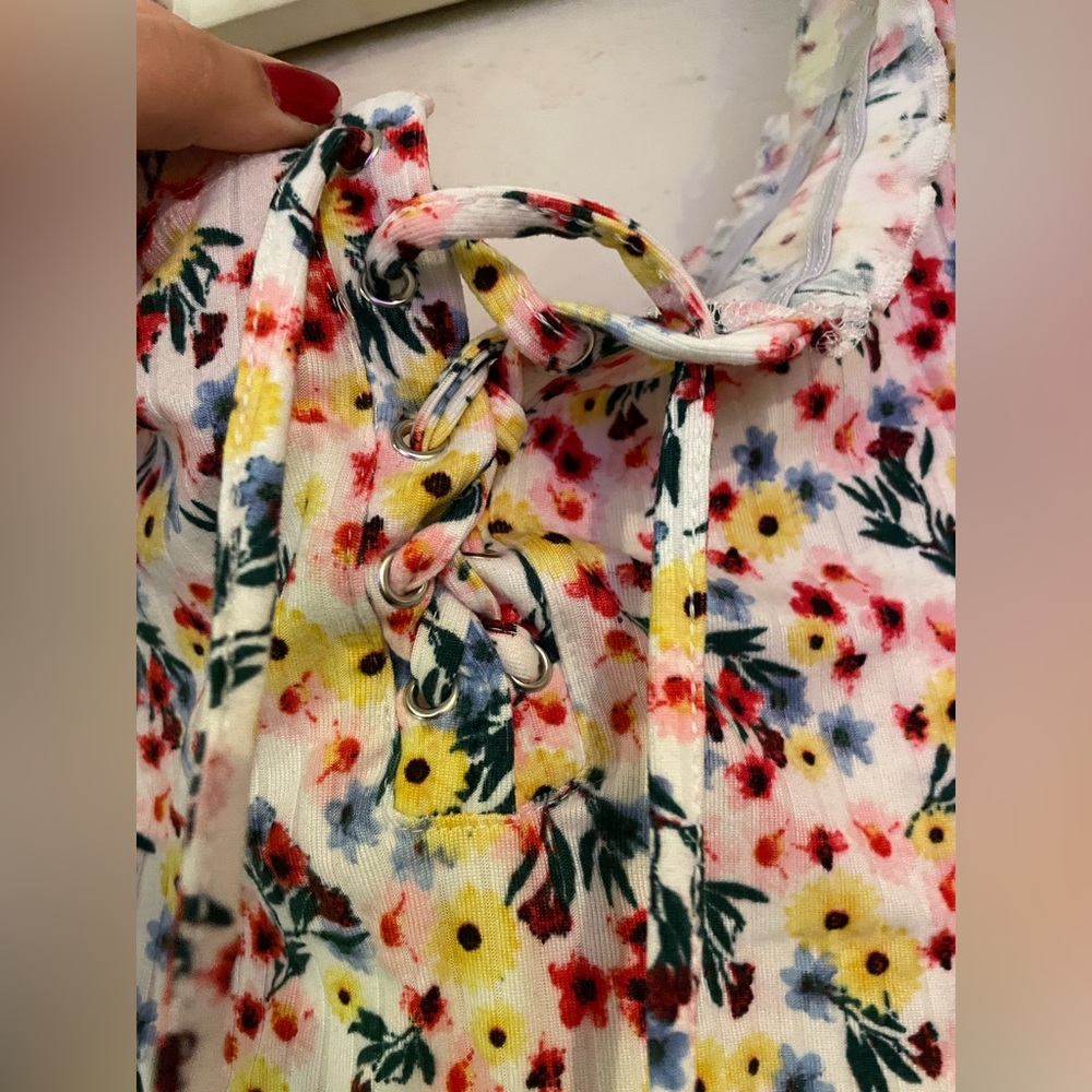 Floral top - Picture 4 of 4